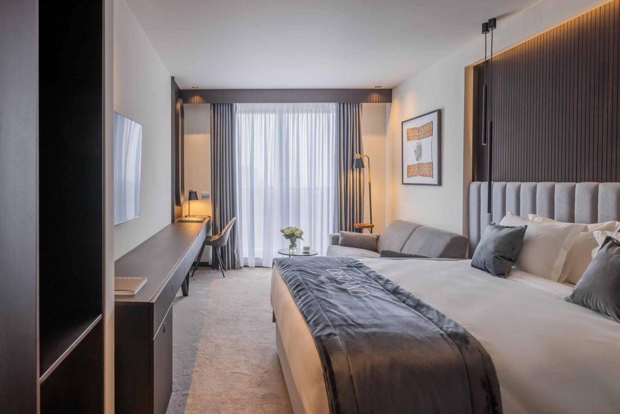 Derand Hotel Пристина Екстериор снимка