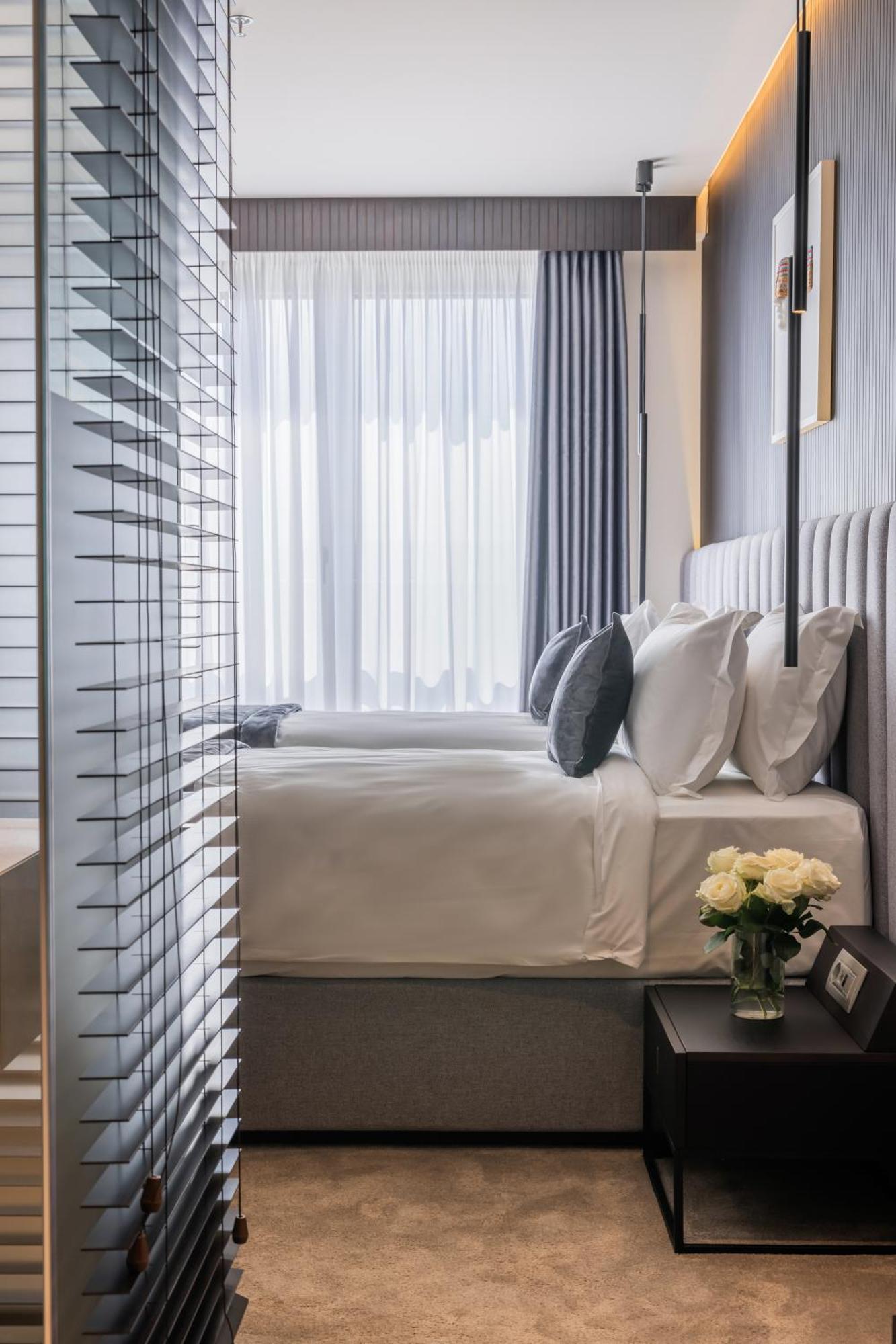 Derand Hotel Пристина Екстериор снимка