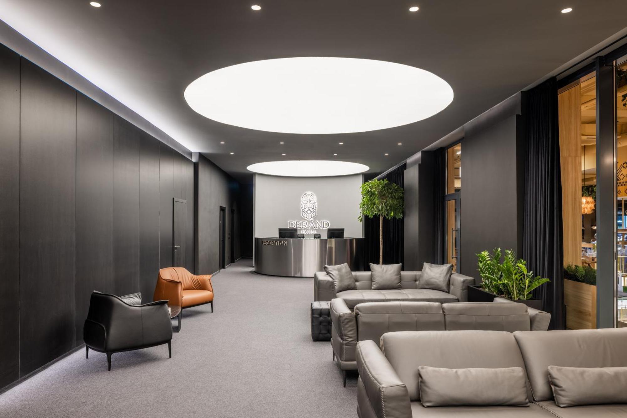 Derand Hotel Пристина Екстериор снимка
